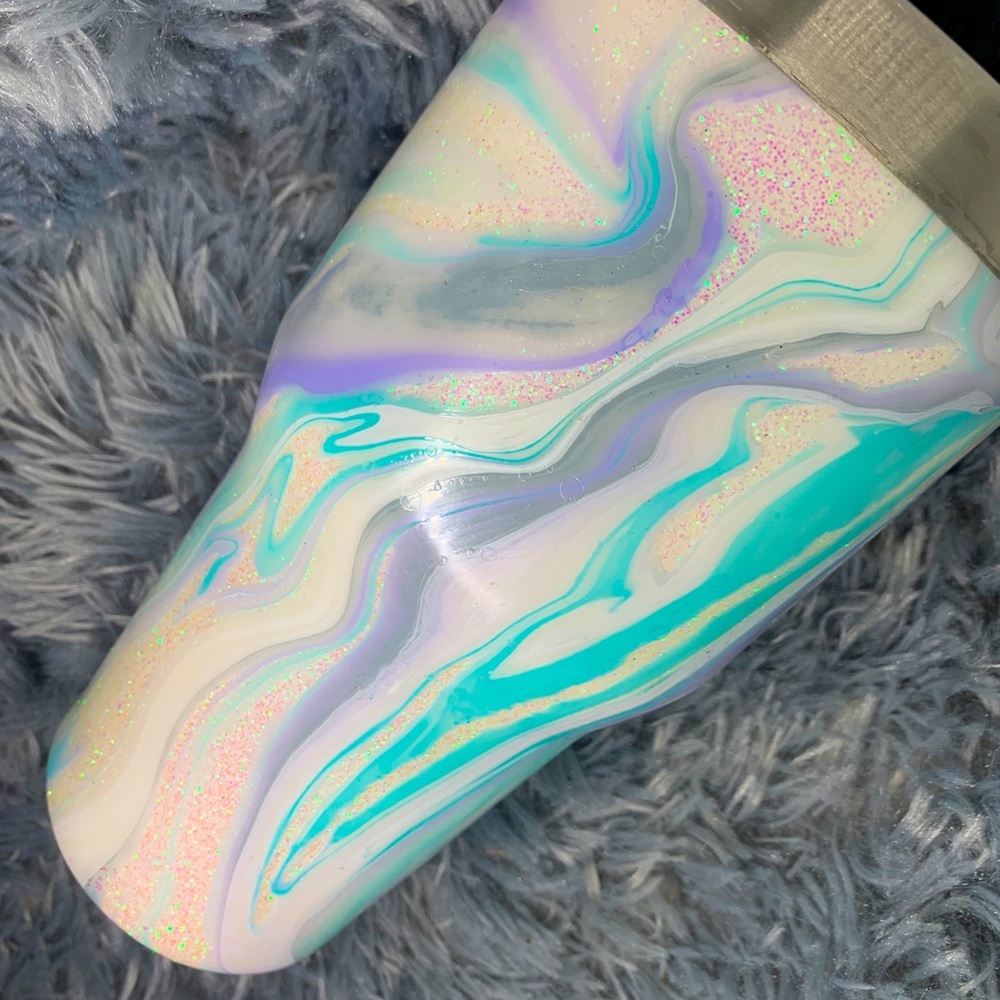 90s inspired hydro dip tumbler